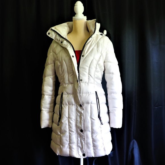 Guess Jackets & Blazers - GUESS Puffer Coat  Size: Small